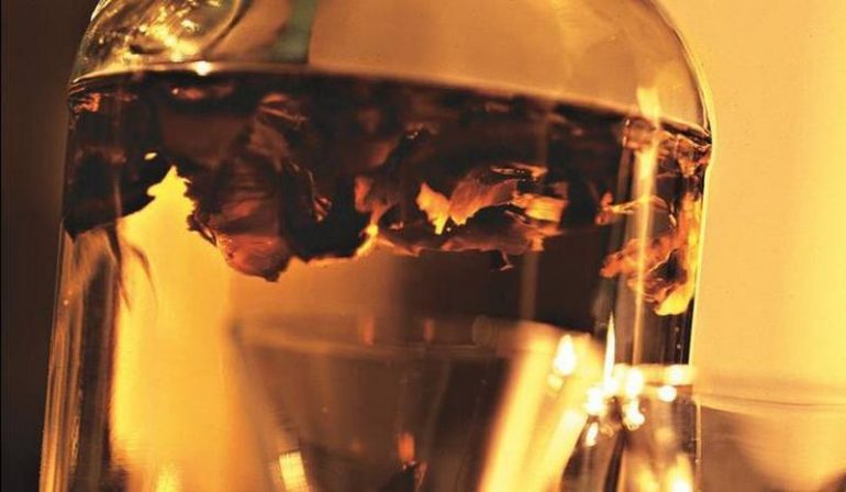 При кон'юнктивіті і інших очних захворюваннях При кон'юнктивіті і інших очних захворюваннях