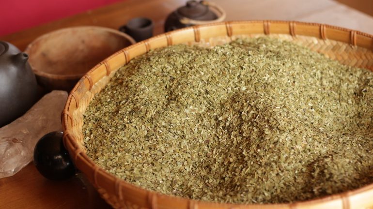 Мате (матэ): свойства чая, противопоказания, польза при похудении и при лечении органов ЖКТ и сердца, а также как изготавливают сырье и как заваривают напиток?