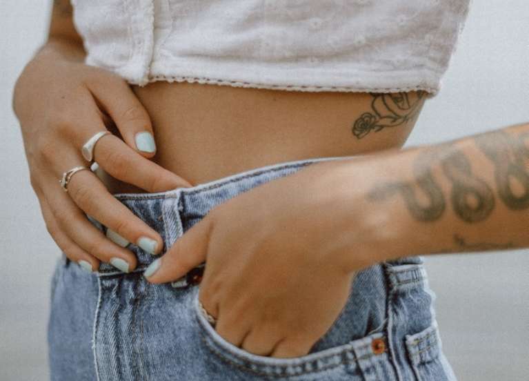 До чого свербить живіт?