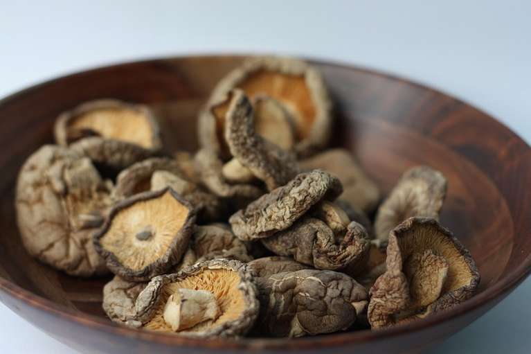 До чого сняться гриби жінці?