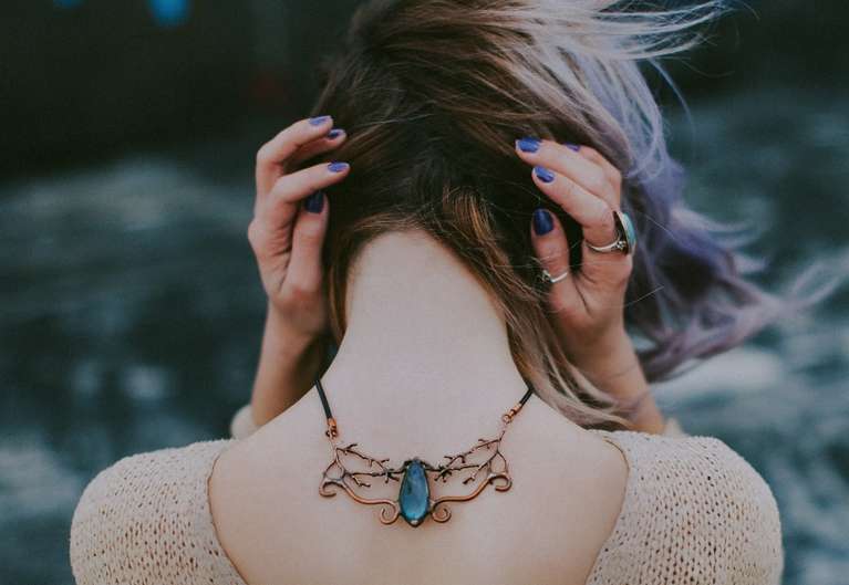 До чого свербить шия?