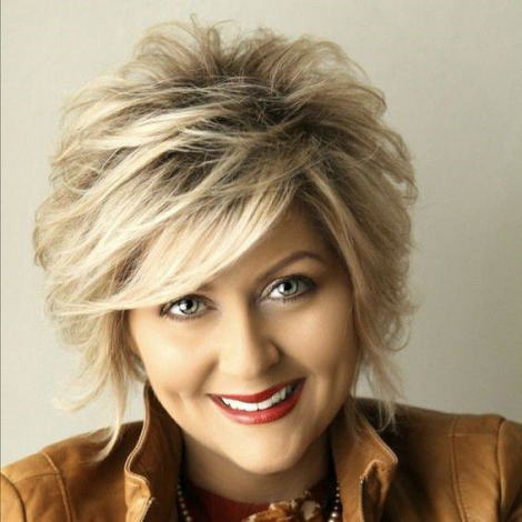 Стрижки для жінок за 50: як правильно підібрати, щоб виглядати молодше