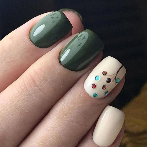 Свіжа добірка ідей красивого манікюру на короткі нігті