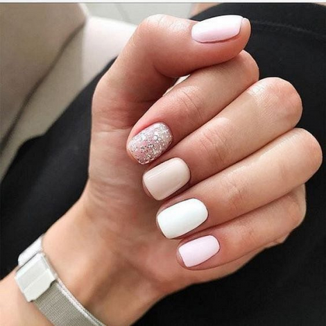 Свіжа добірка ідей красивого манікюру на короткі нігті