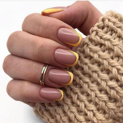 Свіжа добірка ідей красивого манікюру на короткі нігті