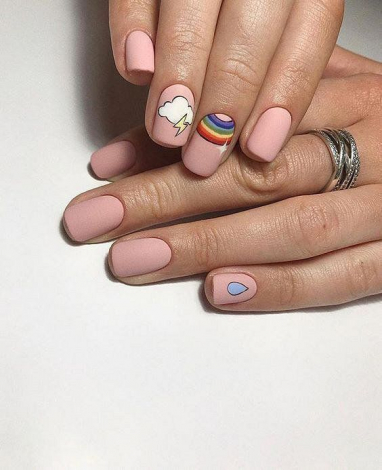 Свіжа добірка ідей красивого манікюру на короткі нігті