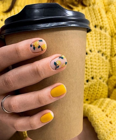 Свіжа добірка ідей красивого манікюру на короткі нігті