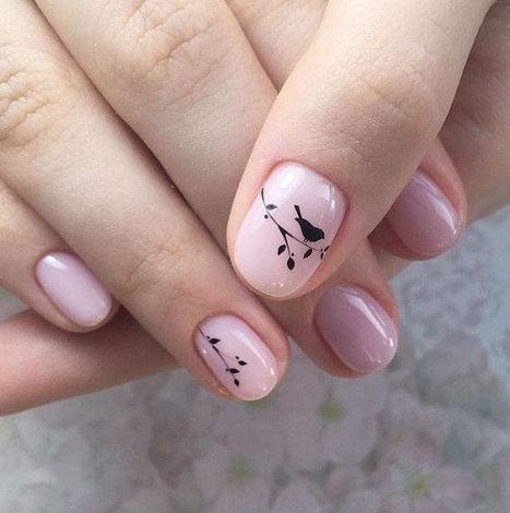 Свіжа добірка ідей красивого манікюру на короткі нігті