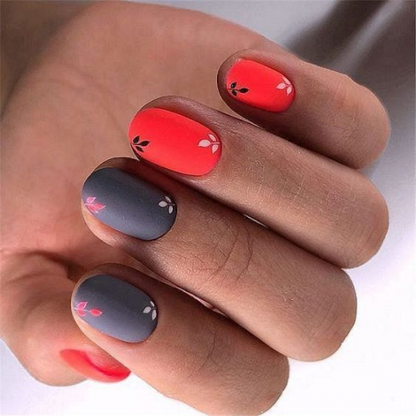 Свіжа добірка ідей красивого манікюру на короткі нігті