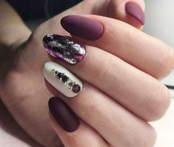 Цікаві ідеї манікюру, які виглядають дорого