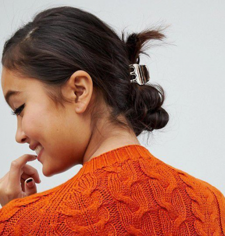 На швидку руку: як приховати жирне волосся за допомогою зачіски