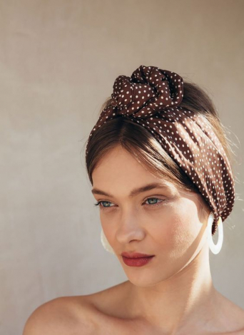 На швидку руку: як приховати жирне волосся за допомогою зачіски