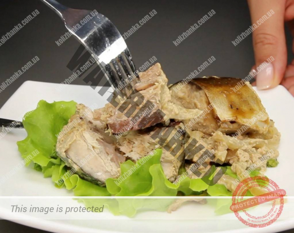 Скумбрія по-новому: весь секрет в соусі. Ароматна, а на смак як копчена