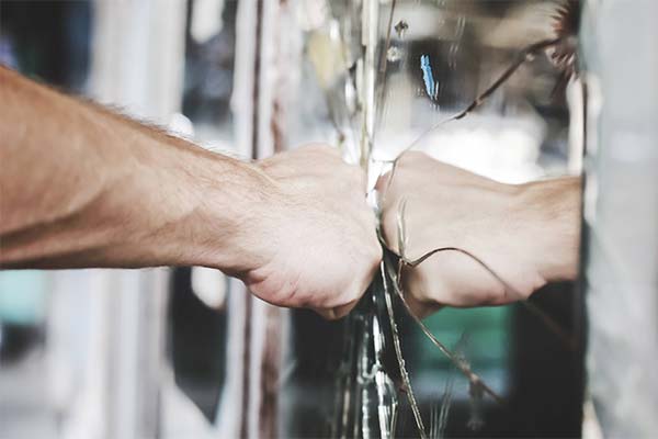 Сонник бити дзеркало: до чого сниться і що означає сон?