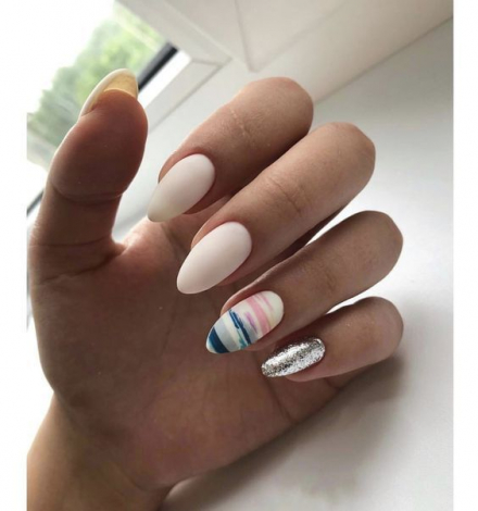 Модний осінній манікюр — фото, тенденції