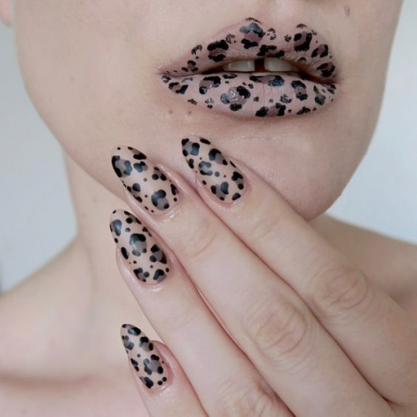 Модний осінній манікюр — фото, тенденції