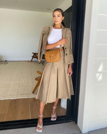 Всі жінки мріють про сумку Dior Bobby і ось чому