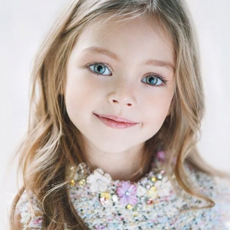 8 найкрасивіших дітей світу