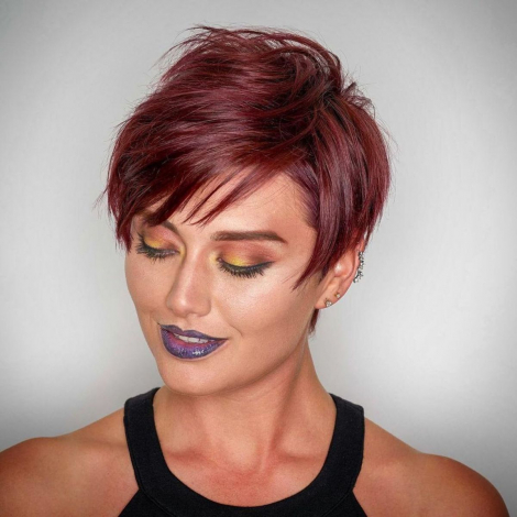 Ідеї стильних стрижок для жінок після 40 років