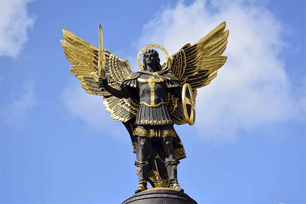 До чого сниться архангел — 68 тлумачень із різних сонників.