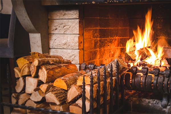 До чого сняться дрова жінці чи чоловікові — 119 тлумачень із різних сонників.