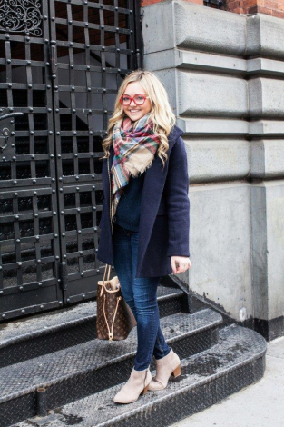 Модно і стильно: як красиво зав'язати шарф на пальто і куртки