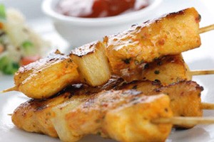 Курка з ананасами в духовці: готуємо 5 смачних страв