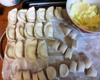 Вареники з картоплею, тісто для вареників. Покроковий рецепт приготування з фото