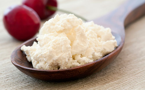 Сирна запіканка як у дитячому садку: 4 рецепти для духовки