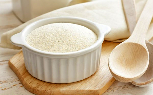 Як правильно варити манну кашу на молоці та воді