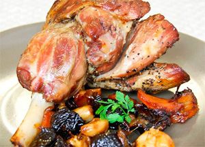 Як приготувати баранину в мультиварці: 3 рецепта