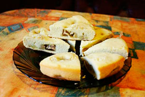 Шарлотка з бананами: різні способи приготування