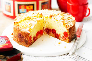 Шарлотка з ягодами: з чорницею, брусницею, журавлиною, виноградом та іншими