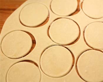 Вареники з картоплею, тісто для вареників. Покроковий рецепт приготування з фото