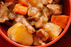 Страви з яловичини в мультиварці: 3 дуже смачні рецепти!