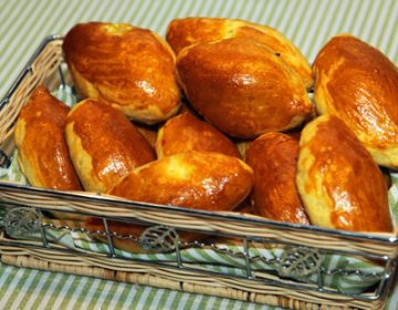 Як приготувати дріжджове тісто для пиріжків