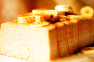 Сирна запіканка з бананом в духовці і мультиварці