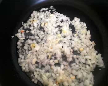 Салат “Гранатовий браслет” з куркою і волоським горіхом. Покроковий рецепт з фото