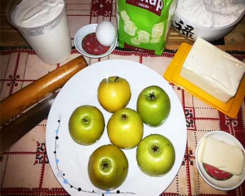 Яблучний пиріг з антоновкой. Покроковий рецепт дуже смачного і простого торта з фотографіями