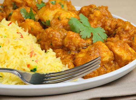 Смачні та прості рецепти з курки. Курка під соусом каррі з вершками по-індійськи