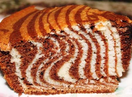 Улюблений домашній пиріг “Зебра”. Покроковий рецепт з фотографіями