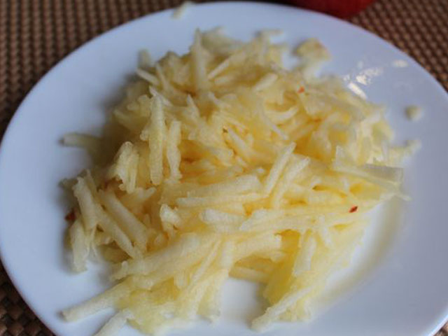 Салати з консервованих печериць: смачні рецепти, прості в приготуванні