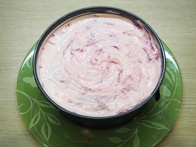 Салат Оселедець під шубою — 11 класичних рецептів з описом послідовності шарів