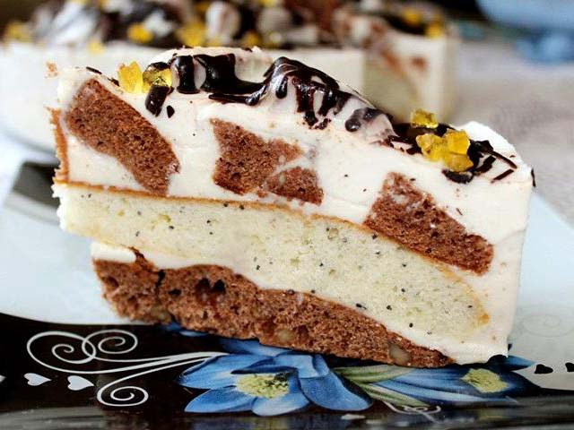 Прості торти в домашніх умовах: рецепти торта зі сметанним кремом з фото покроково