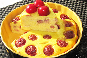 Сирний пиріг з вишнею та запіканка в духовці і мультиварці