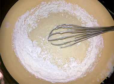 Манник на молоці з сиром і фруктовою начинкою – покроковий рецепт