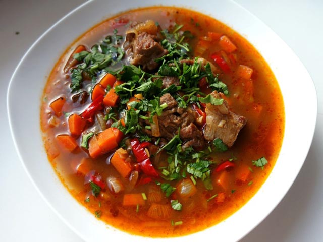 Шурпа з баранини по-узбецьки в домашніх умовах – 3 класичних покрокових рецепта