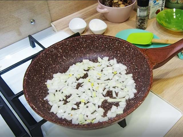 Форель, запечена в духовці — 5 рецептів приготування соковитою і смачною риби