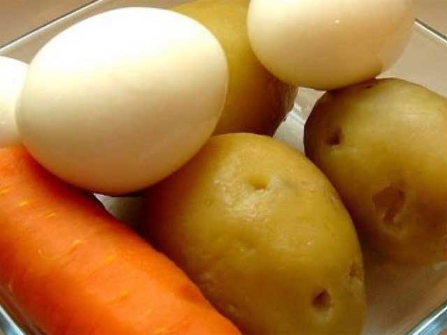 Салат Мімоза з рибними консервами — класичні покрокові рецепти