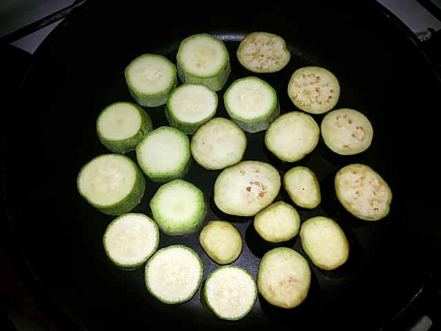 Рецепт смачних запечених овочів під маринадом з сирною закускою